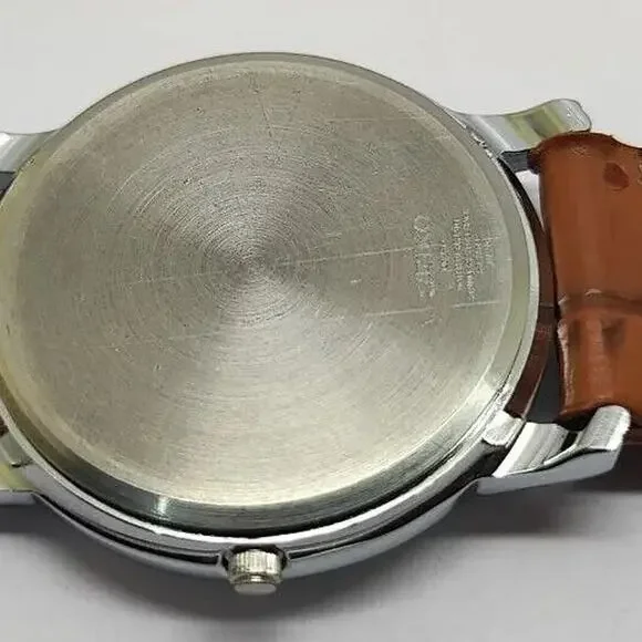 Seiko Green Dial Men's Quartz Watch with Tan Leather Strap - Picture 4 of 4